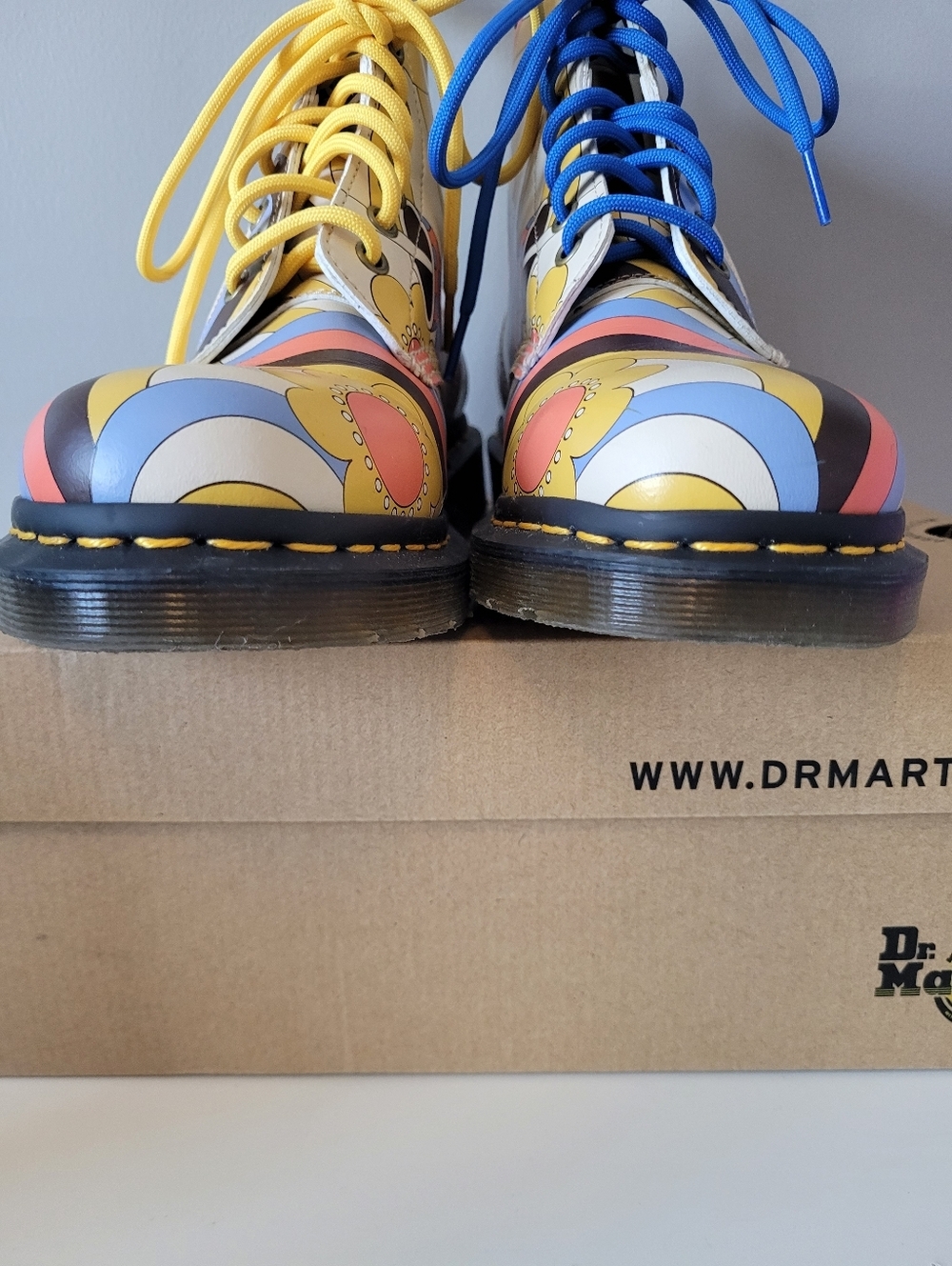 Dr Martens Retro Ray Kemble Lace Up Boots, BNIB, Size 8 - Picture 4 of 12